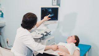 Miyom nedir, belirtileri nelerdir? Miyom nasıl tedavi edilir? Miyom kısırlığa neden olur mu?