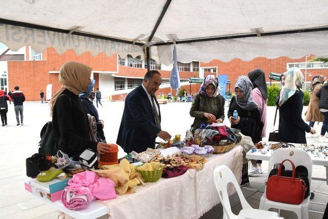 İhtiyaç sahibi öğrenciler yararına kermes