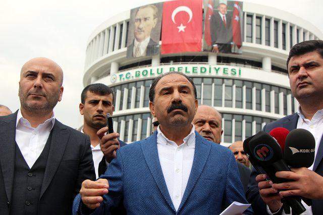 Hizmet-İş Sendikalılar, Bolu Belediye Başkanı Özcan'ı protesto etti