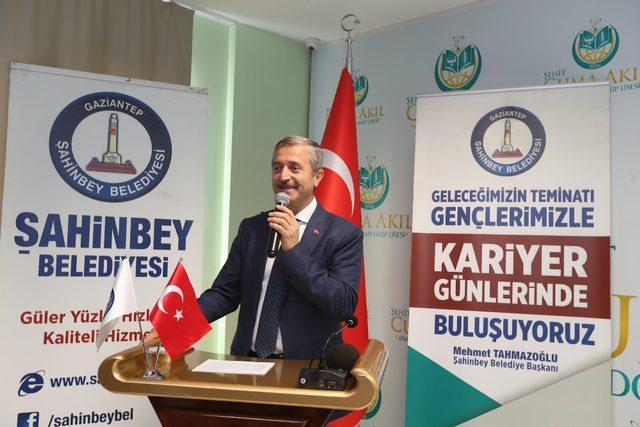 Başkan Tahmazoğlu, gençlerle bir araya geldi