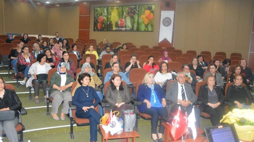 Kadınlara, kazan&ccedil;lı ticaretin şifreleri anlatıldı