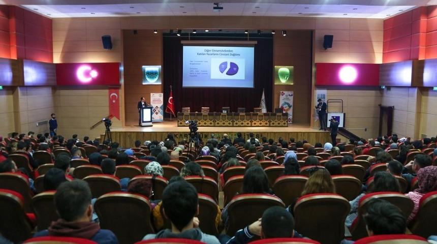 KB&Uuml;&rsquo; de I. Ulusal Safranbolu Girişimcilik ve Sosyal Bilimler &Ouml;ğrenci Kongresi başladı