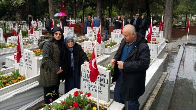 Samsunlu şehit kabri başında anıldı