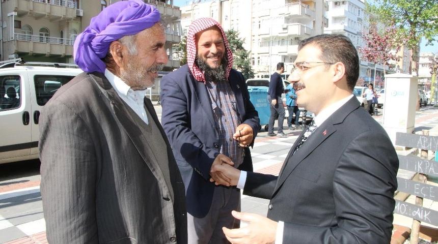 Canpolat esnaf ve vatandaşlarla buluştu