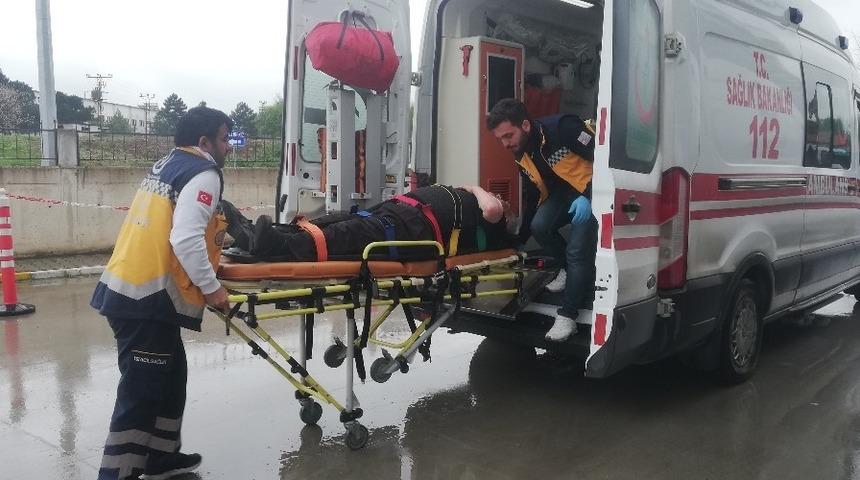 Otomobil ile ak&uuml;l&uuml; bisiklet &ccedil;arpıştı: 1 yaralı