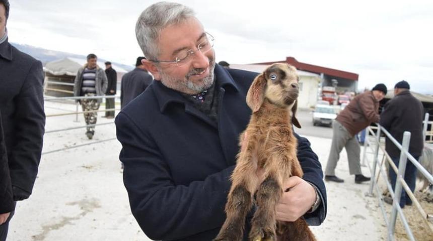 &Ccedil;orum Hayvan Pazarı a&ccedil;ılış saatinde d&uuml;zenleme
