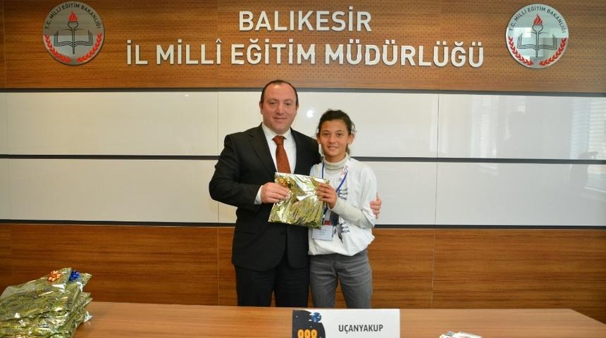 K&ouml;y okulu Robotik yarışmasında dereceye girdi