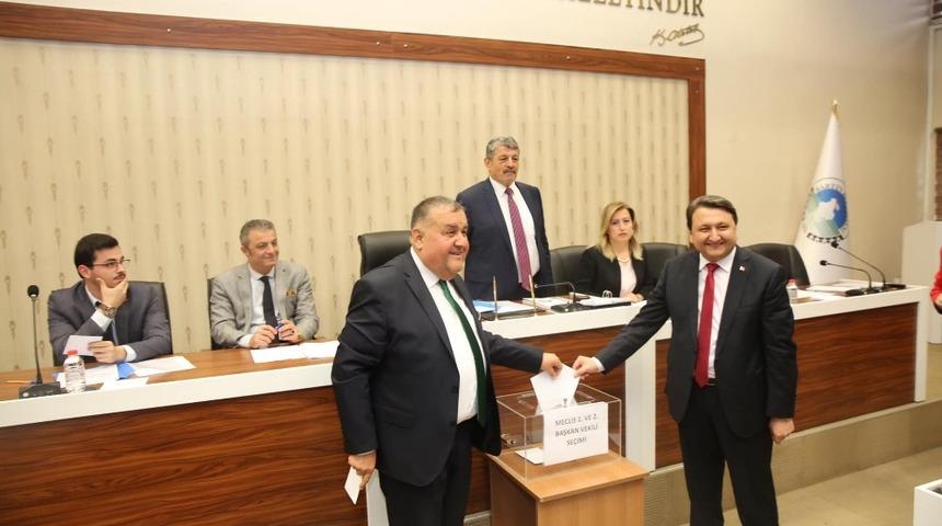 Yeni d&ouml;nemin ilk meclisi toplandı