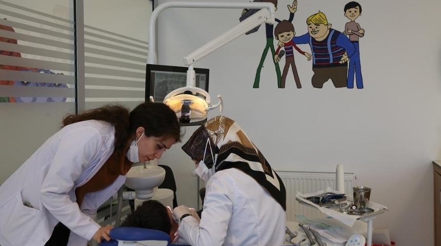 ODÜ Diş Hekimliği Fakültesi’nde 1 milyon kişi diş tedavi gördü