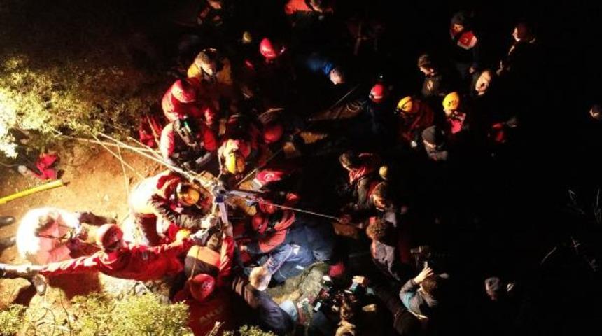 Bursa'daki defineciler 'eşkıyanın hazinesi'ni arıyormuş