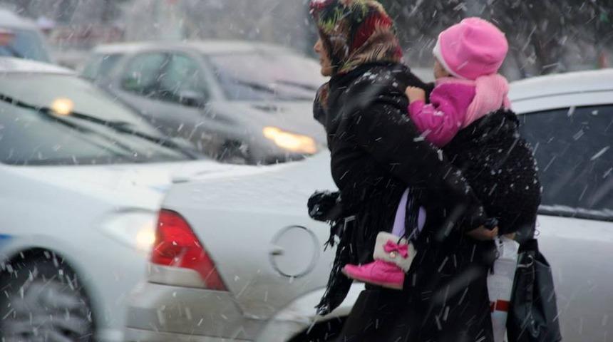 Meteorolojiden Erzincan ve Iğdır i&ccedil;in kar uyarısı
