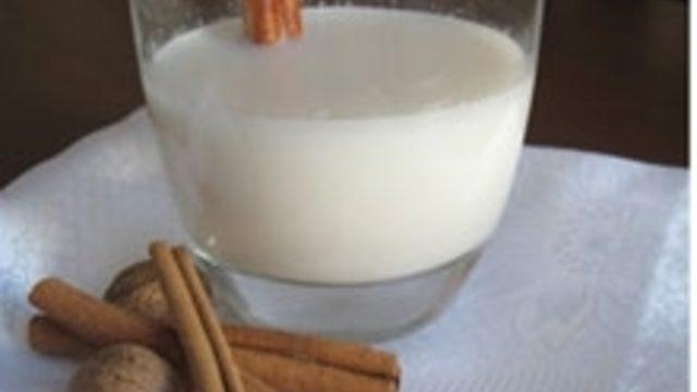 Bademli Pirinç Kokteyli