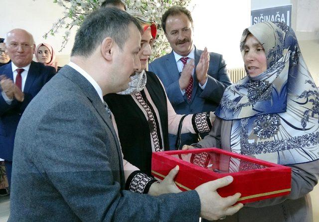 Şehit teğmen için mezun olduğu lisede şehit köşesi oluşturuldu