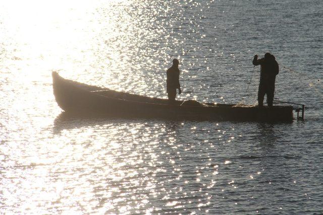 Beyşehirli balık avcıları yeni avlanma sezonundan umutlu