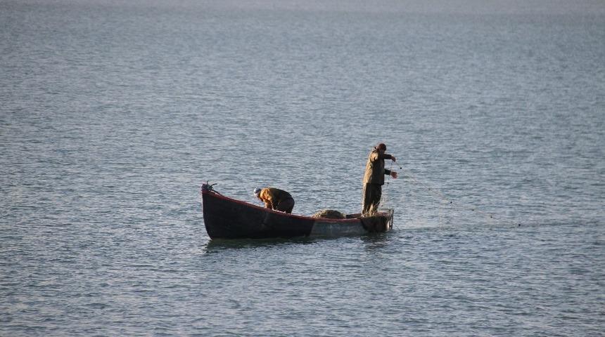 Beyşehirli balık avcıları yeni avlanma sezonundan umutlu