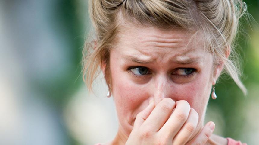 Gaz &ccedil;ıkarmanın sağlığınız i&ccedil;in daha &ouml;nce hi&ccedil; duymadığınız 7 acayip faydası!