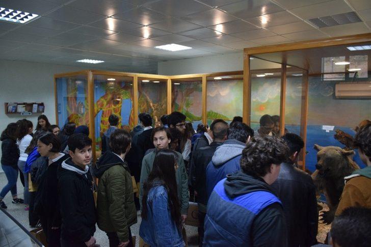 Lise son sınıf öğrencileri Üniversiteyi gezdi G3