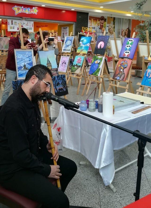 Tepebaşı Halk Eğitimi Merkezi’nden ‘Ebru ve Resim Sergisi’