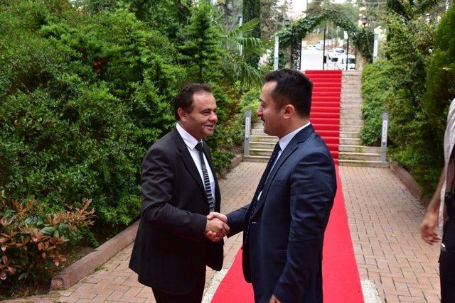 Vali Şentürk, Başkan Şahin’i ziyaret etti