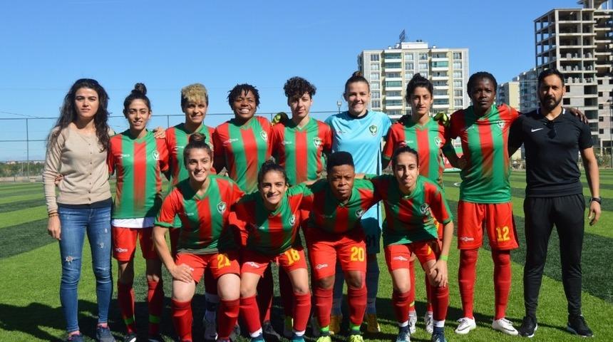 Amed Sportif&rsquo;in kadın futbolcular rahatladı