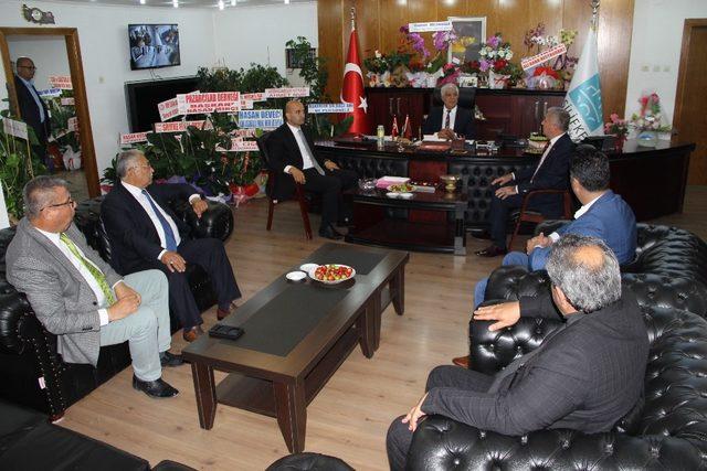 MHP Mersin milletvekilleri Başkan Aktan’ı ziyaret etti