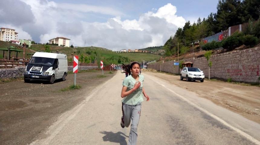 23 Nisan Yıldızlar koşusu yapıldı