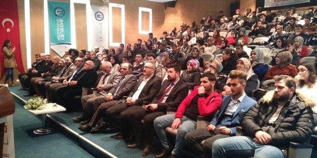 Bayburt’ta misafir öğrenciler “Sosyal Değişimler ve Geleceğe Hazırlanmak” seminerinde buluştu