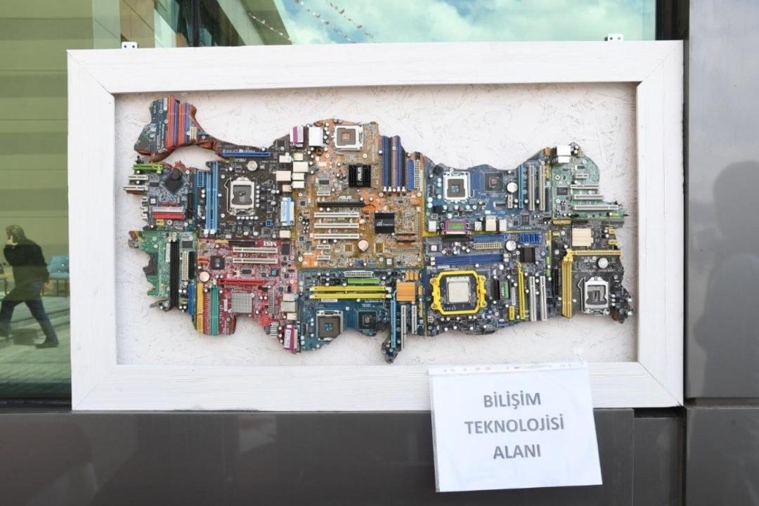 Kayseri OSB Teknik Koleji K&uuml;t&uuml;phanesi&rsquo;nin A&ccedil;ılışı ve 2019 Bahar Şenlikleri &Ouml;d&uuml;l ve Kapanış T&ouml;reni Ger&ccedil;ekleştirildi