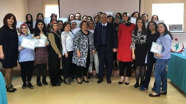 Erzincan’da Anne Sütü ve Emzirme Danışmanlığı Eğitimleri verildi