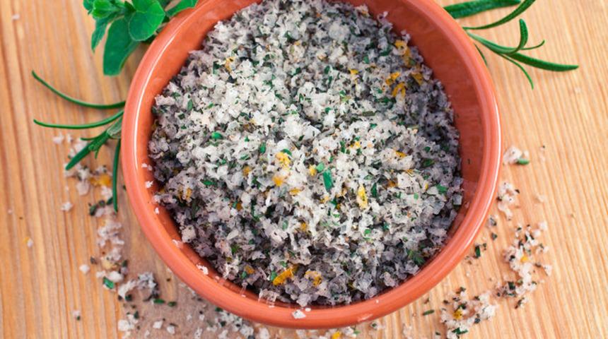 Hastalıklara şifa olacak doğal re&ccedil;ete: Karabiber, limon ve tuz