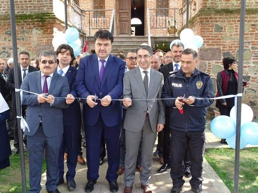 2023 Diriliş Nesli Sanat Sergisi ve K&ouml;rfez İmam-Hatip Liseleri Kocaseyit ile buluşuyor etkinliği yapıldı