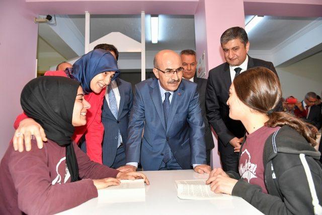 Güney Adana’ya 100 bin kitap