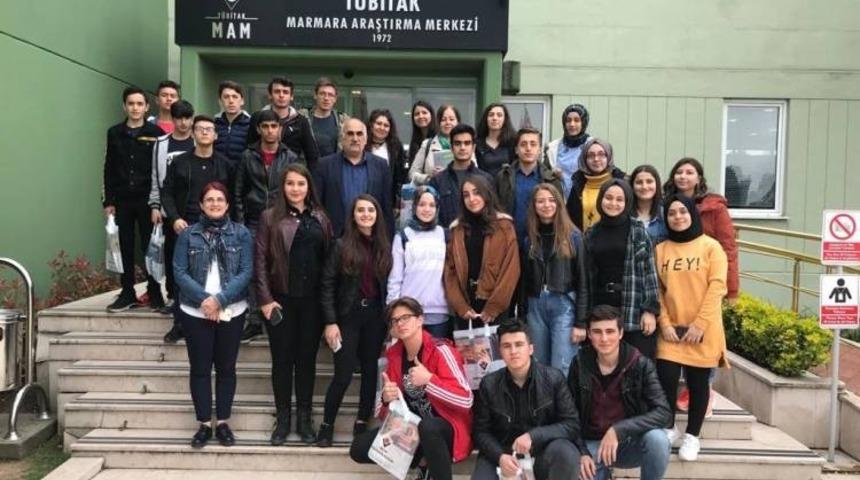 Pazaryerili &ouml;ğrencilerden TUBİTAK ziyareti