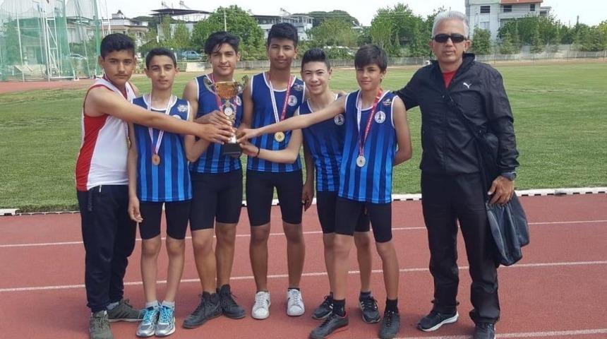 Germencik Belediyespor Atletizm Takımı il birincisi oldu