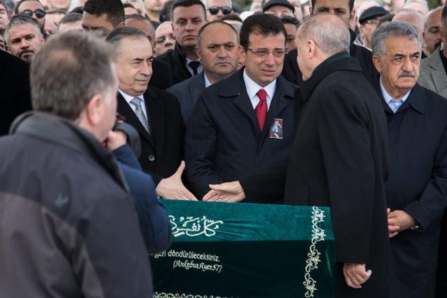 Cumhurbaşkanı Erdoğan cenazeye katıldı 