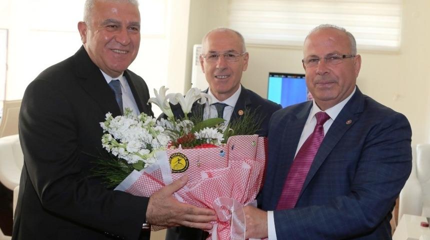 T&uuml;rk-İş İl Temsilcisi  Aydın&rsquo;dan Başkan Atay&rsquo;a tebrik ziyareti