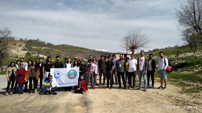 Gençler doğa yürüyüşü gerçekleştirdi