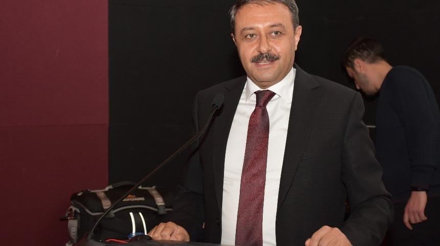 Kariyer s&ouml;yleşileri&rsquo;nin konuğu Burdur Valisi Hasan Şıldak oldu.