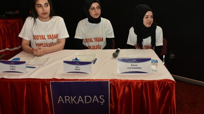 MAK&Uuml;&rsquo;de &ldquo;Sosyal Farkındalık ve M&uuml;nazara Etkinliği&rdquo;