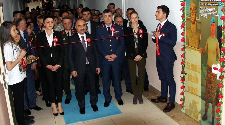 Afrin şehidinin hayali k&uuml;t&uuml;phane a&ccedil;ıldı