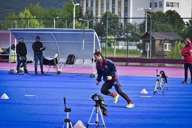 Hokey Milli Takımı aday kadro hazırlık kampı devam ediyor