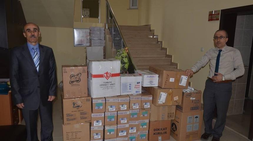 İhtiyaç sahiplerine ilaç ve mama yardımı