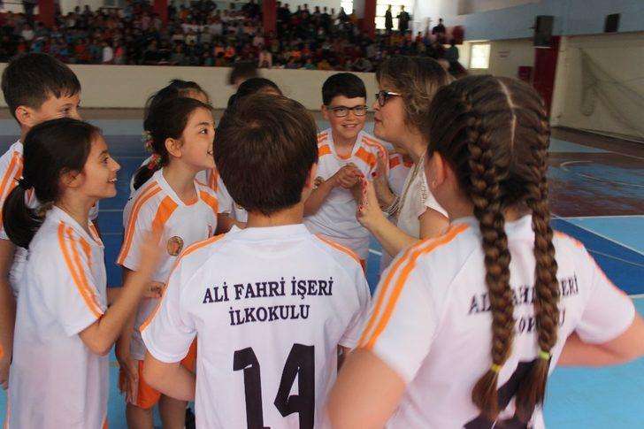 Geleneksel Çocuk Oyunları Şenliği düzenlendi G3