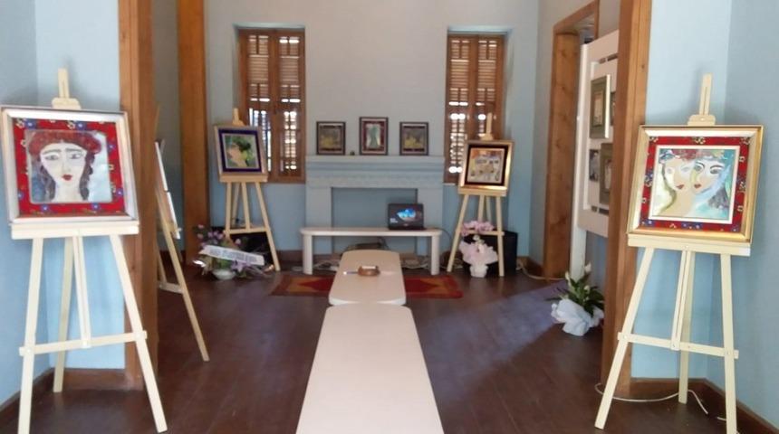 &Ccedil;omakdağ gelinleri ve zeytin ağa&ccedil;ları sergisi a&ccedil;ıldı