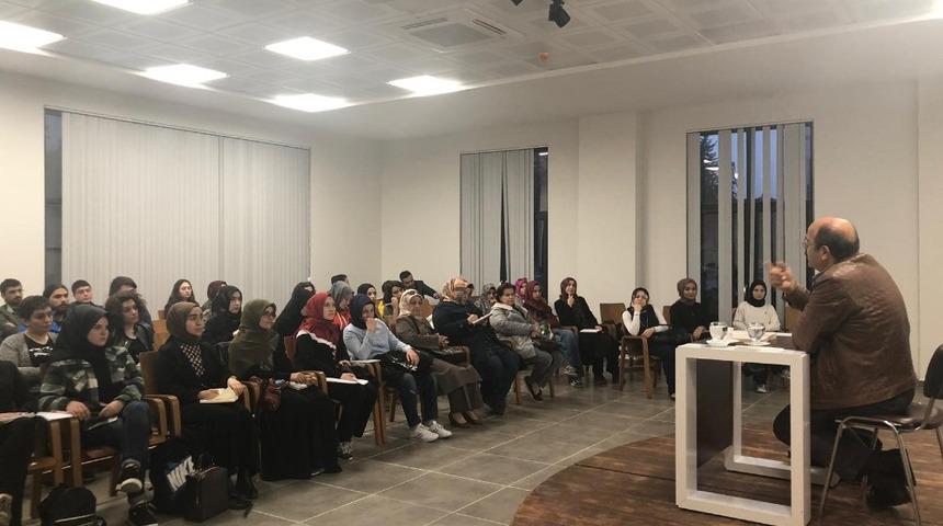 Serdivan Fikir Sanat&rsquo;ta Metafizik Konuşuldu