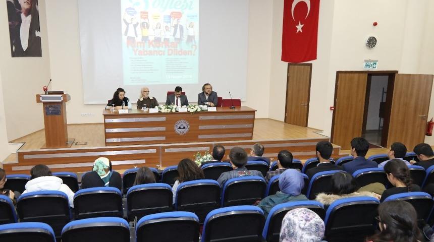 ER&Uuml;&rsquo;de Yabancı Dil &Ouml;ğrenmenin Yolları Anlatıldı