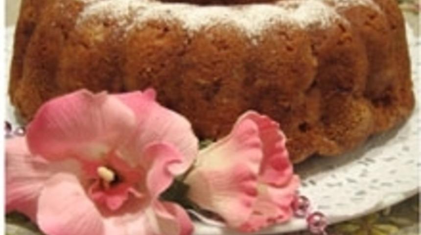 Karanfilli Tarçınlı Elmalı Kek