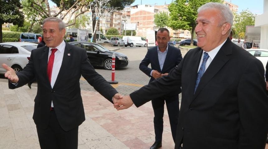 CHP Genel Başkan Yardımcısı Kaya&rsquo;dan Fatih Atay&rsquo;a tebrik ziyareti