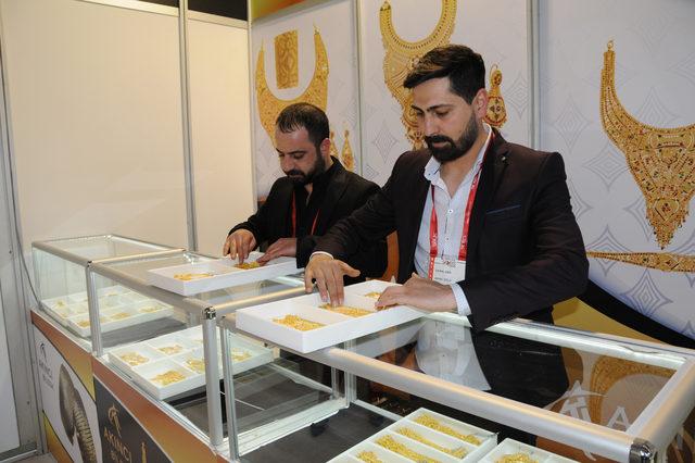 Diyarbakır'da fuarda 1,5 ton altın sergilendi