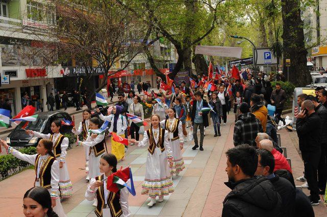 47 ülkeden bin 100 çocuk İzmit'te buluştu